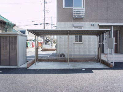 【その他共用部分】 | ミルクロス | 屋根付きの駐輪場があります♪