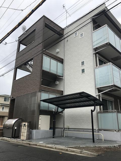 【エントランス】 | クレイノノーヴェ　テラス
