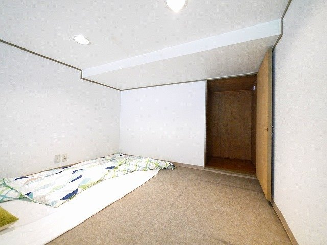 グローリー結崎の収納|ロフト上にあります収納スペースです