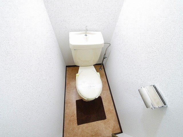 グローリー結崎のトイレ|落ち着いた空間のトイレ