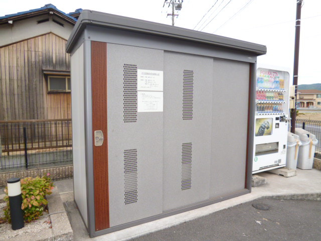フォンテーヌＡのその他共用部分|敷地内専用ゴミステーション