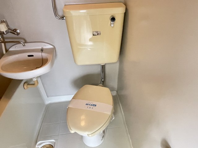 アウルハウスのトイレ|コンパクトで使いやすいトイレです