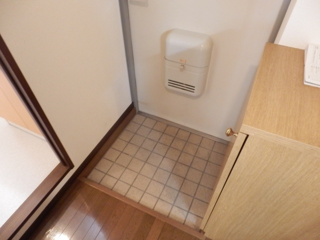 サンフラワーマンションの玄関