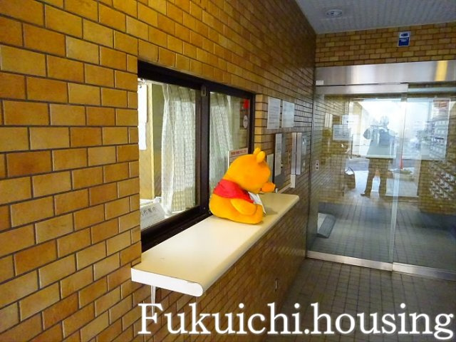 ライオンズマンション豪徳寺第３のエントランス