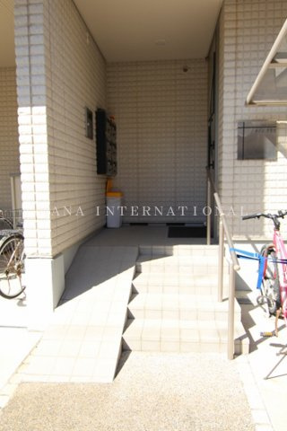 メゾンテラツのエントランス|メゾンテラツ　エントランス(^O^)／