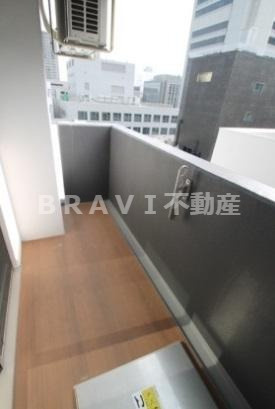 SERENiTE本町エコート（セレニテ本町エコート）　BRAVI不動産のバルコニー|【SERENiTE本町エコート】広々としたバルコニーです