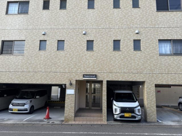 家野町サンロイヤル