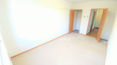 【内装】 | シュークル | 1階はフローリング、2階以上はカーペットタイプとなります。