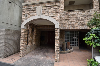 【エントランス】 | 本町プライム