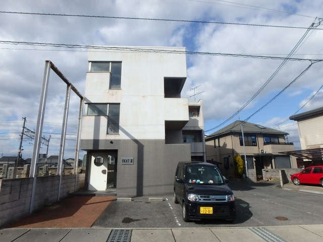 ネクストⅢのエントランス|ネクストⅢ（岡山市北区平野の賃貸マンション）