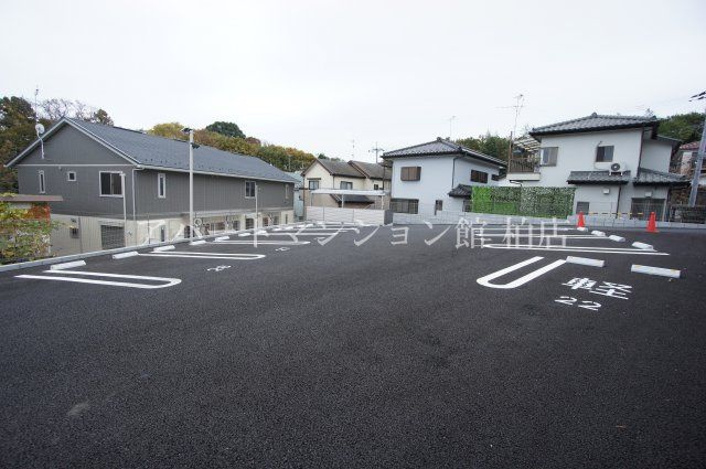 エスポワールEの駐車場