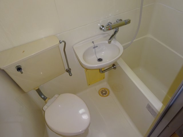 プレミール小岩の浴室