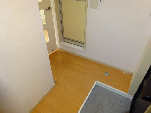 プレミール小岩の玄関