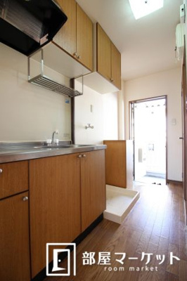 【ロビー】 | Ｓｕｒｐｌｕｓ　ｖｉｓ－ａ－ｖｉｓ Ａ