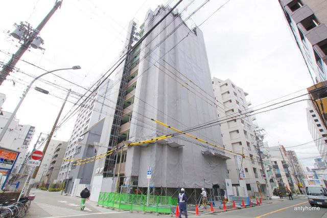 ローランズ（LOWLANDS）西天満