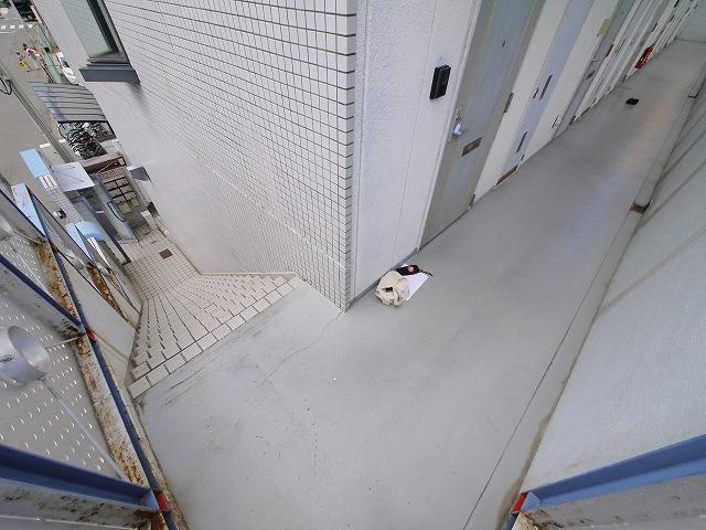 シティパレス佐保川P-7のその他共用部分|明るい共有スペース。