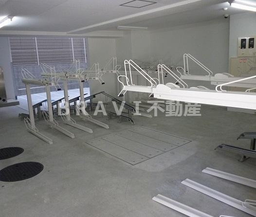 ベルエ難波西　BRAVI不動産のその他共用部分|【ベルエ難波西】駐輪場