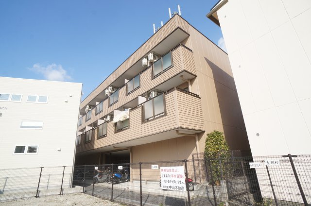 クレール宝塚Ⅱの外観