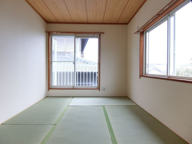 ストークハイツ北野田の寝室