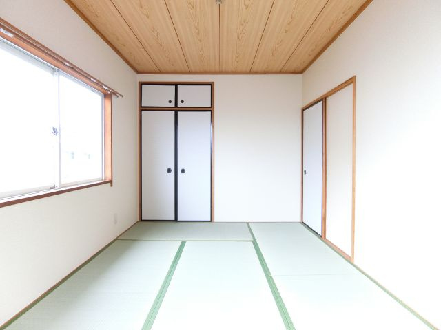 ストークハイツ北野田の和室