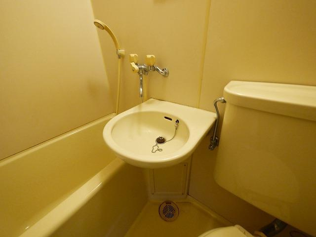 泉都ハイツの設備|洗面ボウルつき