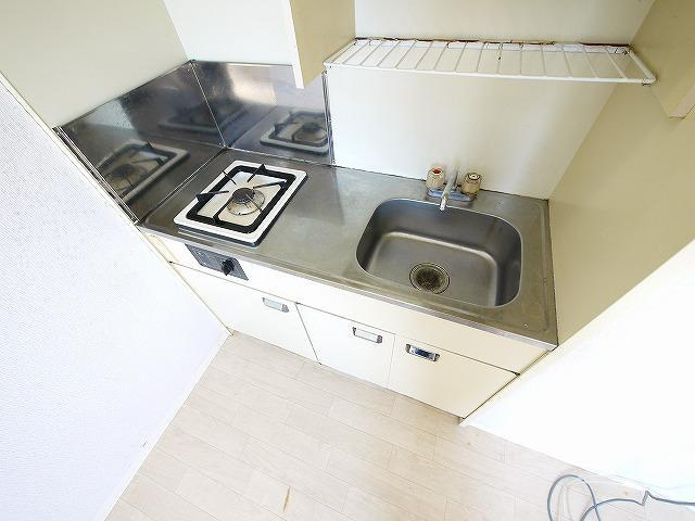 泉都ハイツのキッチン|きれいなキッチンです