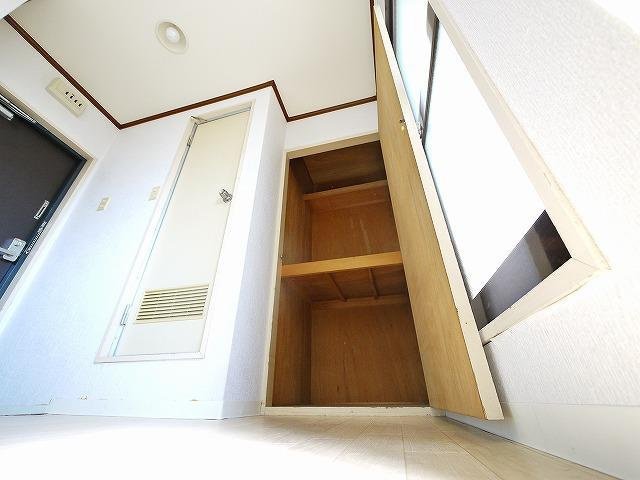 泉都ハイツの収納|収納スペース豊富です