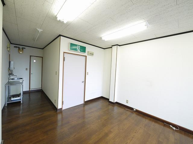 向出ビル（杉ヶ町）の内装