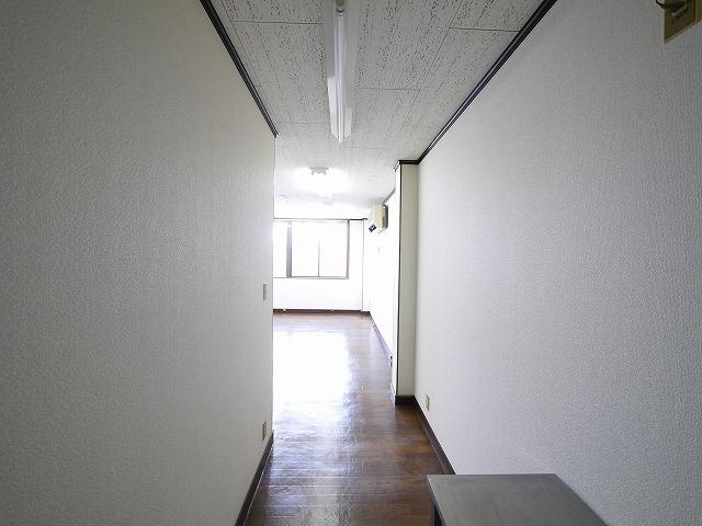 向出ビル（杉ヶ町）の内装