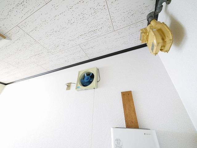 向出ビル（杉ヶ町）の内装