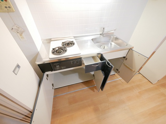 ＣＵＢＥのキッチン|キッチンでお料理をお楽しみください