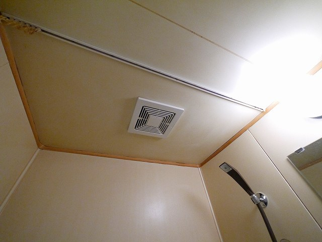 ロフト奈良まちの設備|お風呂の換気扇です。