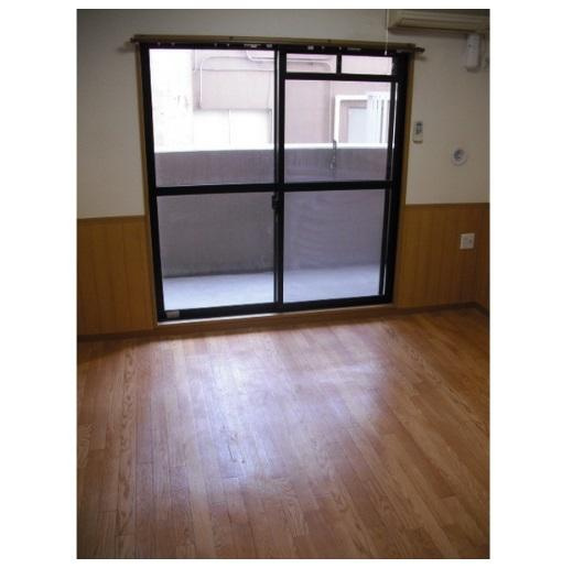 レ・コンフォルト　BRAVI不動産の寝室|【レ・コンフォルト】寝室にいかがでしょうか