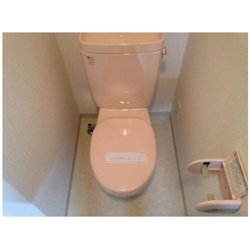 レ・コンフォルト　BRAVI不動産のトイレ|【レ・コンフォルト】トイレもきれいです