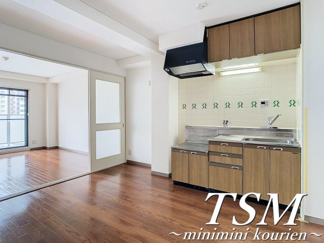 アビタツィオーネ香里園の居間・リビング