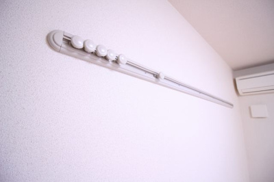 【設備】 | レフア弓削 | ハンガーレール