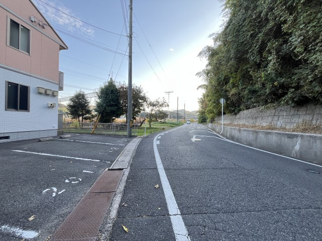 タートルテイルの周辺