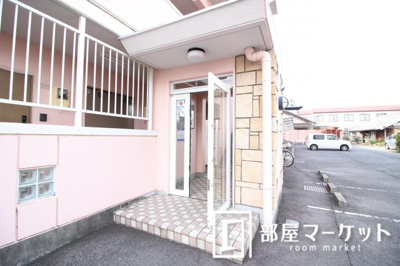 【エントランス】 | エマエトワール