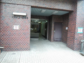 【エントランス】 | 京急本線「八丁畷」駅徒歩6分・JR各線「川崎」駅徒歩16分と多路線利用可能♪