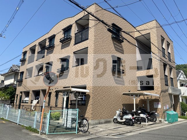 ディオーネ・ジエータ・イーストの外観