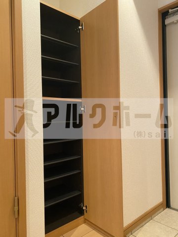 ディオーネ・ジエータ・イーストの玄関