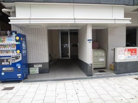 エクセレント高津　BRAVI不動産のエントランス|【エクセレント高津】落ち着いたエントランスです