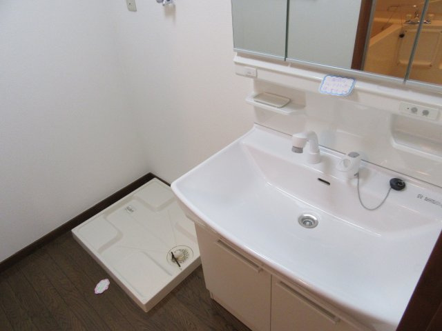 VESTA七日町の洗面所