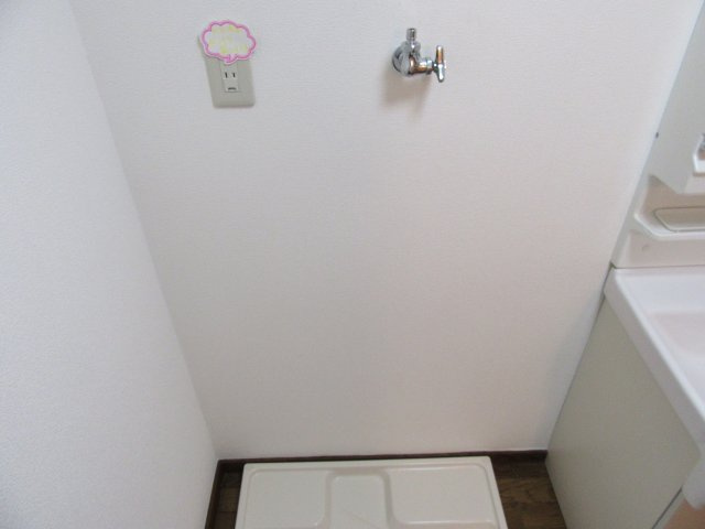 VESTA七日町の洗面所