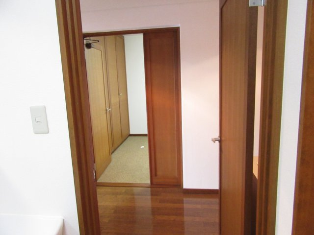 VESTA七日町の洋室