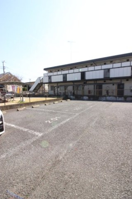 【駐車場】 | サンヴェールＢ棟 | 目の前にある駐車場　愛車も常に見えますので安心です。