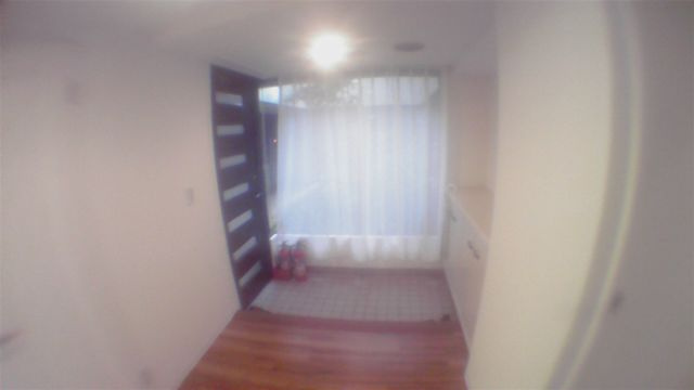 千代田区外神田２丁目の賃貸マンションの玄関