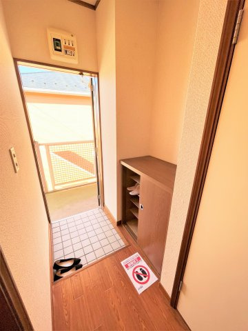シャルムアイＢ棟の玄関