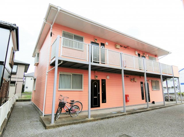 シャルムアイＢ棟の外観