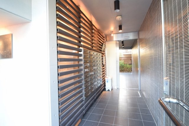 アンビックスプリアのエントランス|オートロック付き